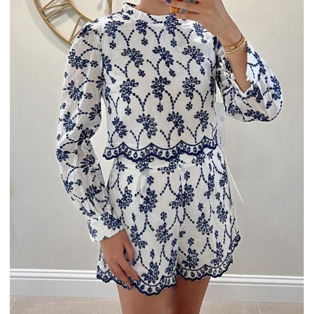 New Embroidered Set White Blue Top Large & Shorts Small Beach Concert Travel